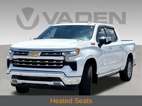 Used 2022 Chevrolet Silverado 1500 LTZ w/ LTZ Premium Package AWD/4WD image 3