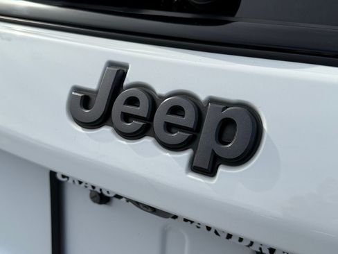 Used 2023 Jeep Compass Trailhawk w/ Trailhawk Convenience Group image 12