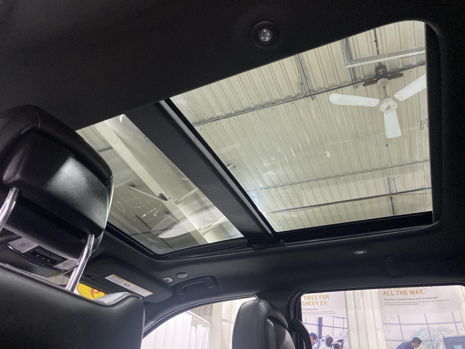 Used 2019 Jeep Grand Cherokee Overland AWD/4WD image 20
