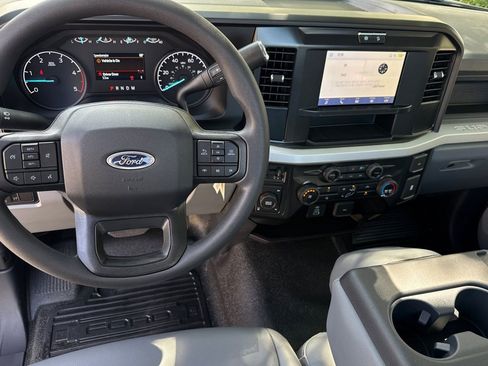 New 2026 Ford F250 4x4 Regular Cab Super Duty image 13