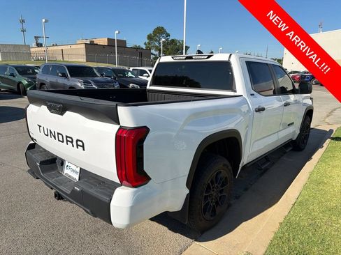 Used 2025 Toyota Tundra SR5 AWD/4WD image 4