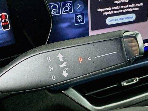Used 2024 Chevrolet Equinox EV LT w/ LPO, Blackout Package FWD image 25
