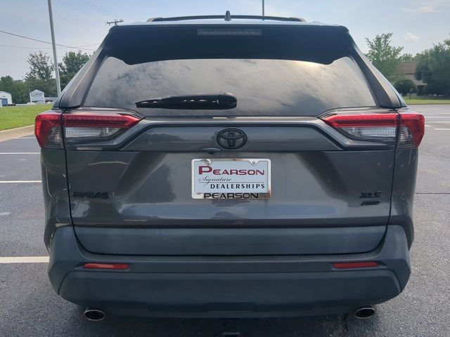Used 2021 Toyota RAV4 XLE Premium AWD/4WD image 5