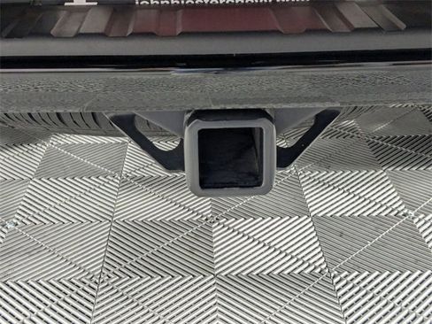 Used 2020 Chevrolet Colorado LT w/ LT Convenience Package image 28