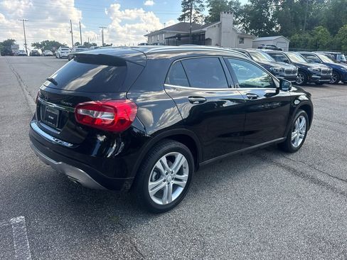 Used 2018 Mercedes-Benz GLA 250 4MATIC w/ Premium Package image 7