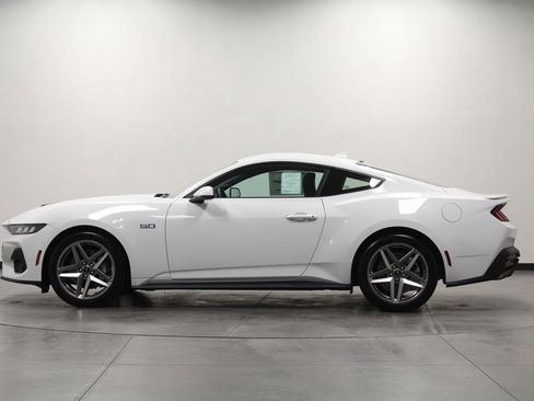 Used 2024 Ford Mustang GT Premium image 7