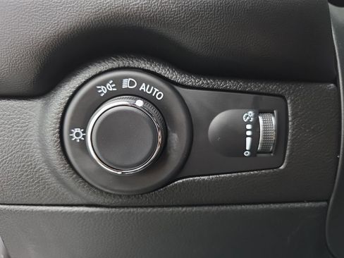 Used 2025 Dodge Durango R/T AWD/4WD image 24