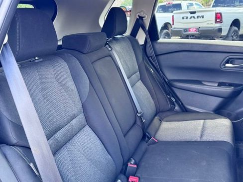 Used 2024 Nissan Rogue SV FWD image 15