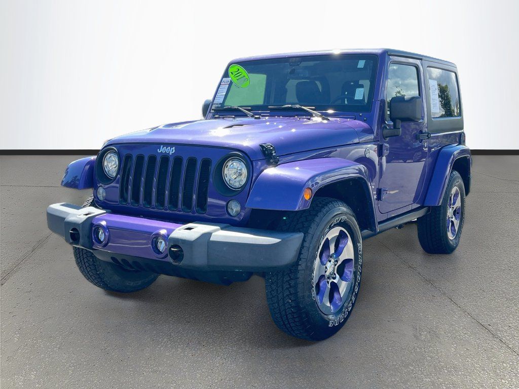 Used 2018 Jeep Wrangler Sahara w/ Connectivity Group AWD/4WD image 3