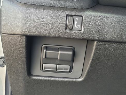 New 2026 GMC Canyon Elevation w/ Technology Package image 23