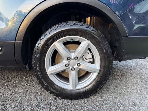 Used 2016 Ford Explorer XLT w/ Equipment Group 202A AWD/4WD image 11