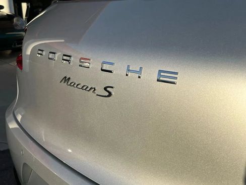 Used 2015 Porsche Macan S AWD/4WD image 19
