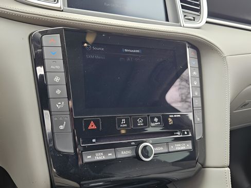 Certified 2025 INFINITI QX50 Luxe image 21