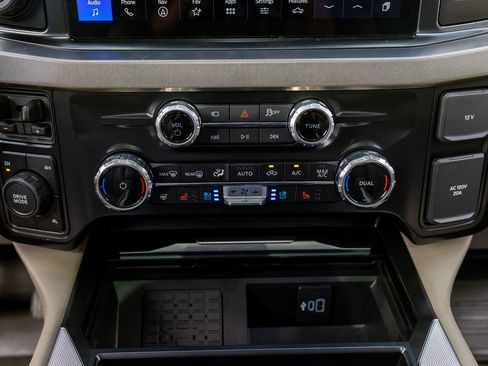 Used 2026 Ford F450 Platinum w/ Platinum Plus Package AWD/4WD image 27
