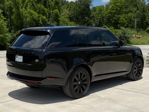 Used 2023 Land Rover Range Rover Autobiography AWD/4WD image 3
