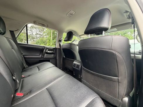 Used 2019 Toyota 4Runner TRD Off-Road Premium AWD/4WD image 24