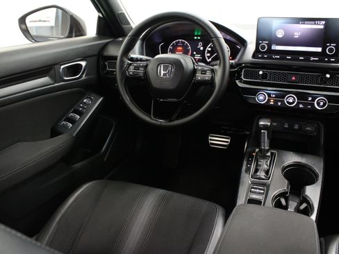 Used 2025 Honda Civic Sport image 29