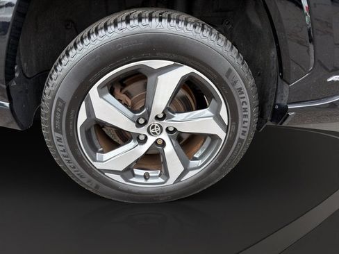 Used 2021 Toyota RAV4 SE AWD/4WD image 23