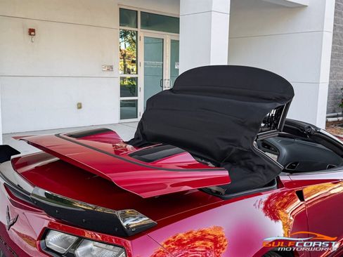 Used 2015 Chevrolet Corvette Z06 w/ 3LZ Preferred Equipment Group image 75