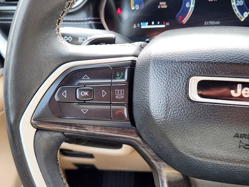 Used 2023 Jeep Grand Cherokee Limited w/ Trailer Tow Prep Group (B) image 18