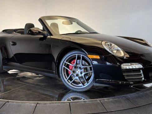 Used 2012 Porsche 911 Carrera 4S AWD/4WD image 2