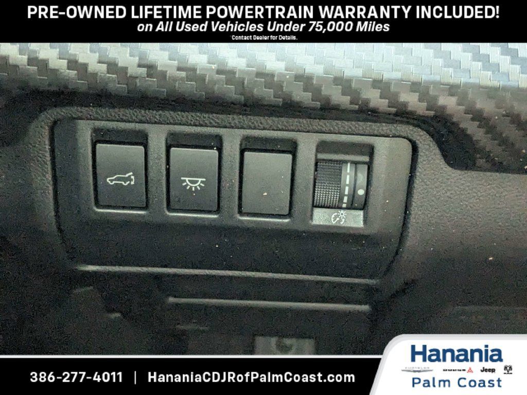 Used 2025 Subaru Ascent Premium AWD/4WD image 25