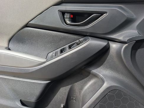 Used 2024 Subaru Crosstrek 2.0i image 13