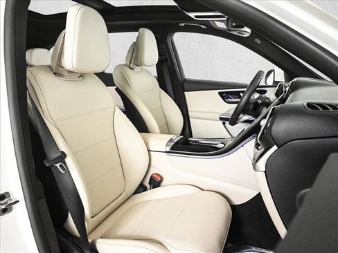 Certified 2025 Mercedes-Benz GLC 300 4MATIC image 23