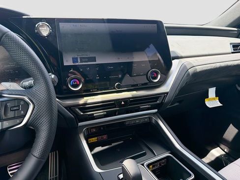 New 2026 Lexus TX 500h AWD image 29