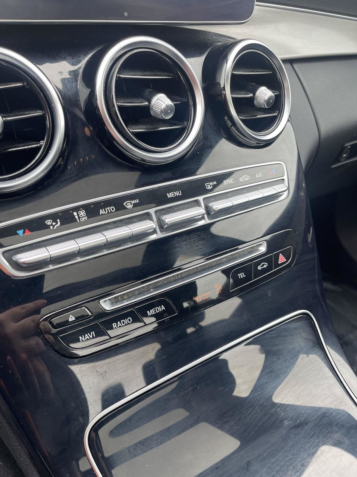 Used 2018 Mercedes-Benz C 300 Sedan image 15