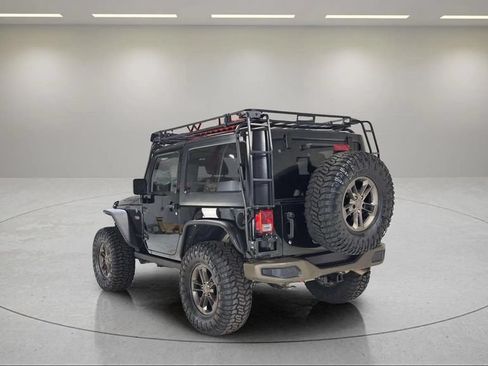 Used 2016 Jeep Wrangler Sahara AWD/4WD image 14