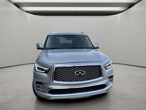 Used 2018 INFINITI QX80 4WD w/ Driver Assistance Package image 12