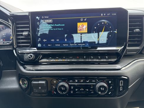 Used 2024 Chevrolet Silverado 1500 ZR2 w/ Technology Package image 27