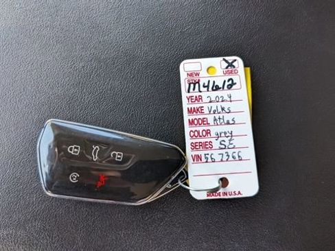 Used 2024 Volkswagen Atlas SE image 47