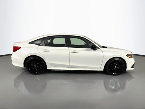 Certified 2024 Honda Civic Sport image 4