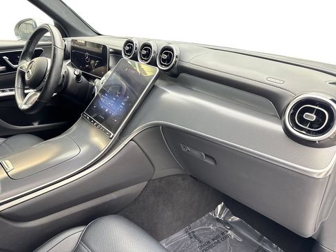 Used 2024 Mercedes-Benz GLC 300 image 48
