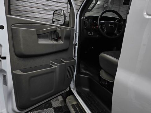 Used 2021 GMC Savana 2500 w/ Driver Convenience Package RWD image 26