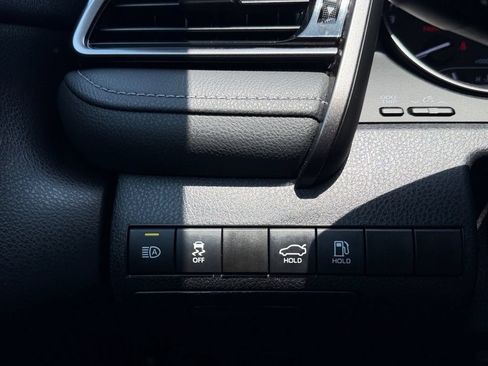 Used 2022 Toyota Camry SE FWD image 20