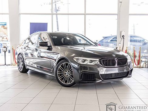 Used 2020 BMW M550i xDrive w/ Executive Package image 3