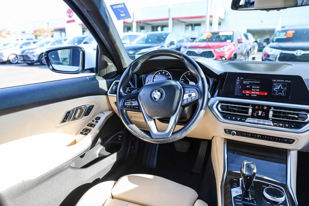 Used 2019 BMW 330i Sedan w/ Convenience Package RWD image 4