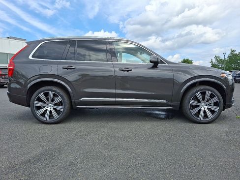 Used 2024 Volvo XC90 T8 Plus w/ Protection Package Premier image 7