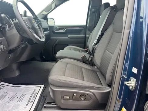 Used 2023 Chevrolet Silverado 1500 LT AWD/4WD image 11