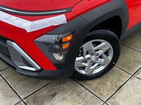 New 2026 Hyundai Kona SE AWD/4WD image 2