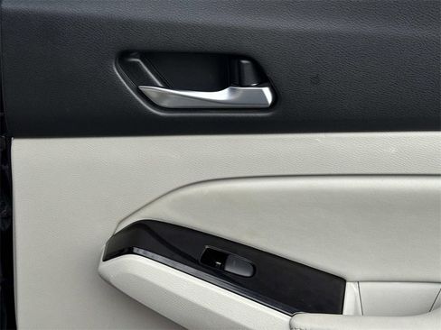 Used 2021 Nissan Altima 2.5 Platinum image 15