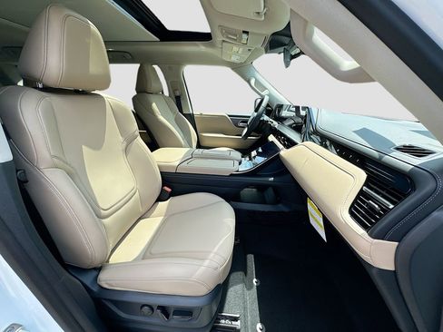 New 2026 INFINITI QX80 Pure w/ Cargo Package RWD image 31