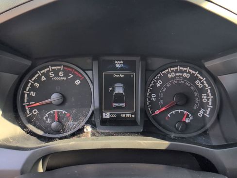 Used 2022 Toyota Tacoma SR AWD/4WD image 28