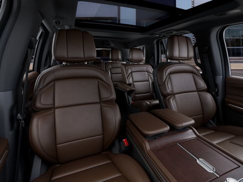 New 2027 Lincoln Navigator Reserve AWD/4WD image 10