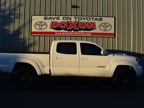 Used 2011 Toyota Tacoma 4x4 Double Cab image 8