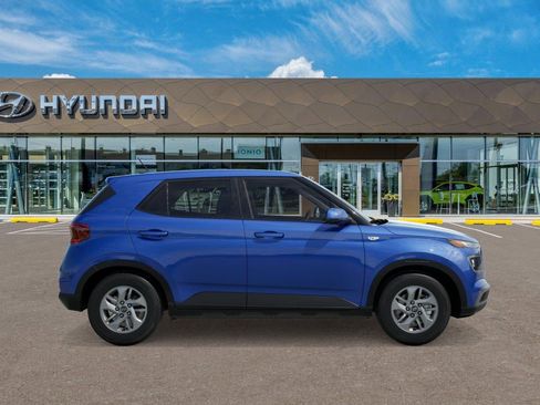 New 2026 Hyundai Venue SE image 7