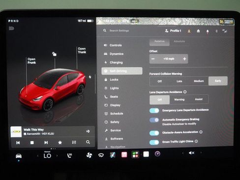Used 2023 Tesla Model Y Long Range AWD/4WD image 31